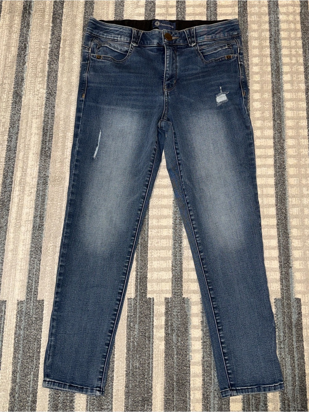 Democracy Women's “Ab”solution Blue  Jeans Faded Distressed Stretch Sz 10
